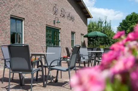 groepsterras-op-de-horst.webp
