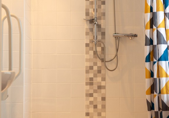 16-groepsaccommodatie-het-uitzicht-badkamer.jpg