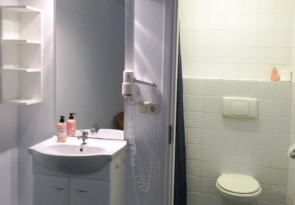 18-groepsaccommodatie-het-uitzicht-badkamer.jpg