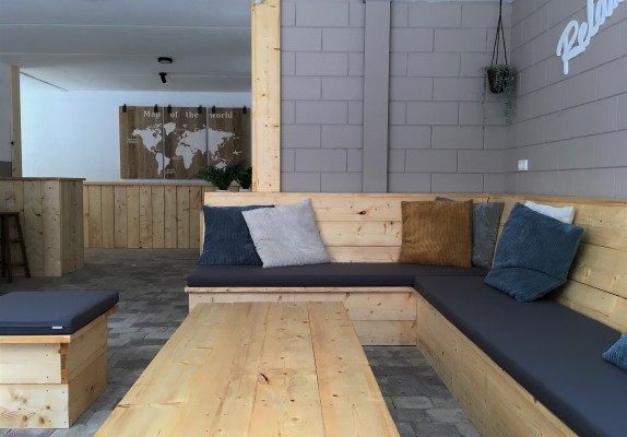 29-groepsaccommodatie-het-uitzicht-terras.JPG